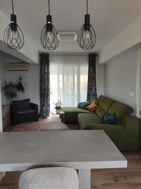 Mi Casa Es Tu Casa Apartment Севиля Екстериор снимка