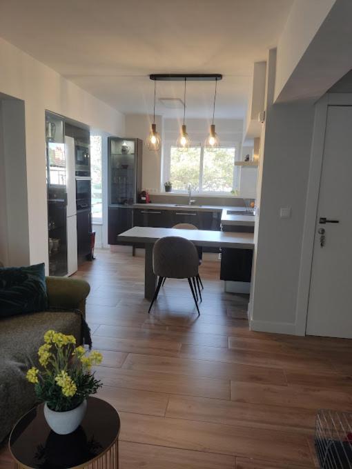 Mi Casa Es Tu Casa Apartment Севиля Екстериор снимка