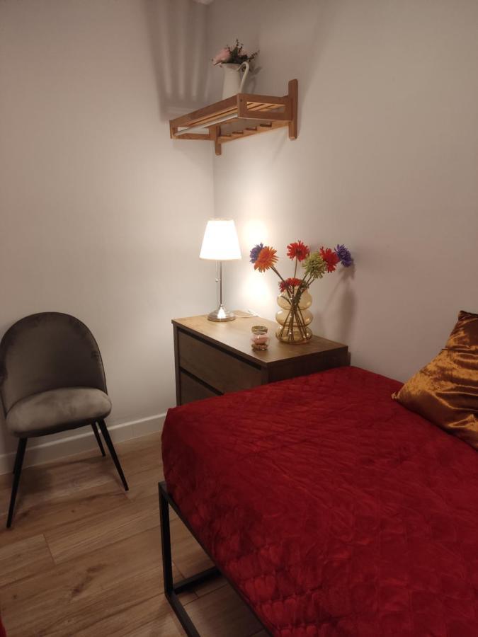 Mi Casa Es Tu Casa Apartment Севиля Екстериор снимка